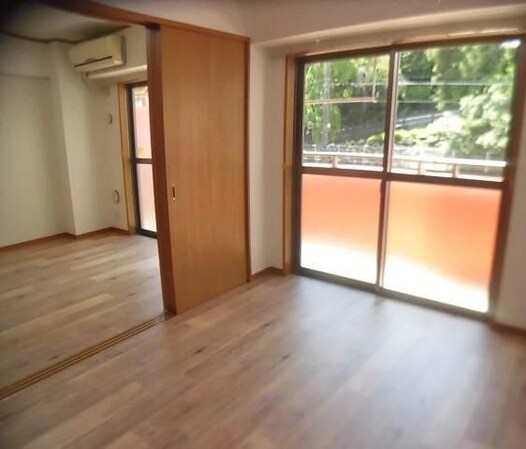 セントレジス・グランの物件内観写真